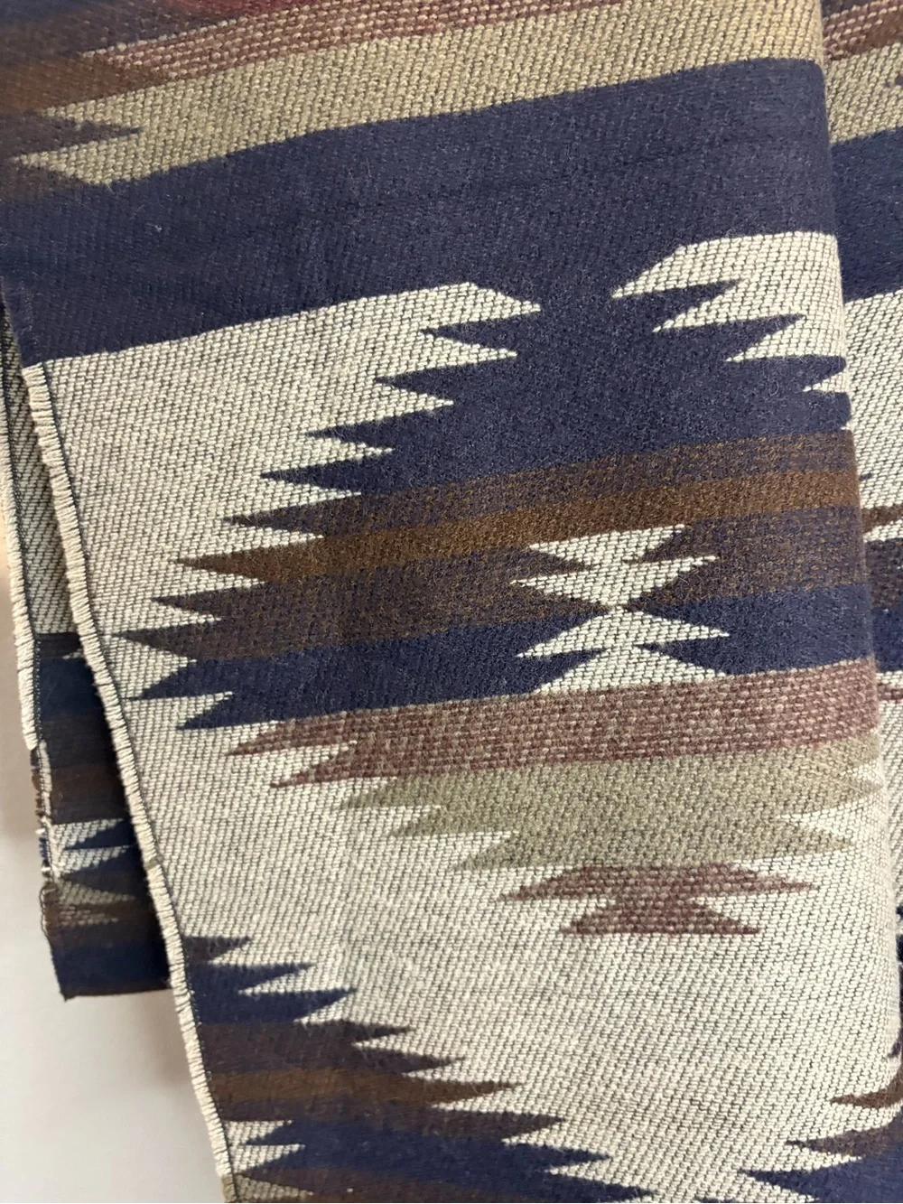 Rue21 Geometric Knit Scarf in Navy, Brown & Cream